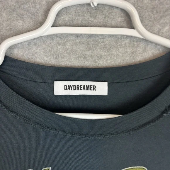 DAYDREAMER Elton John Hollywood Tshirt Size Medium Gray Green 100% Cotton - Picture 2 of 6